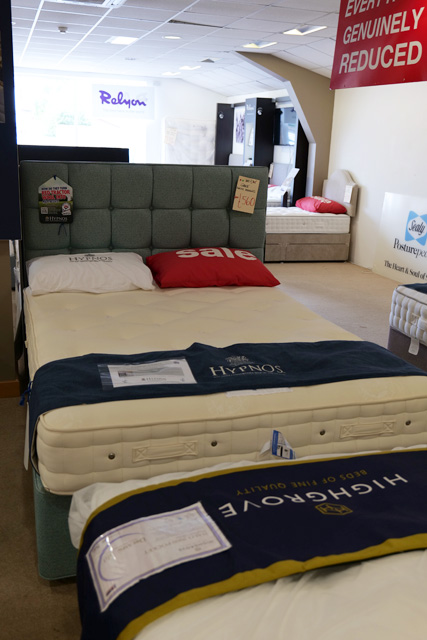 Hypnos - Cotton Charm 2 + 2 Drawer King Divan Set