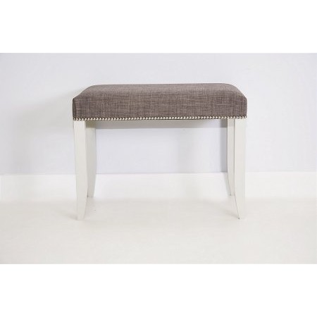 3001/Stuart-Jones/Nicole-Stool